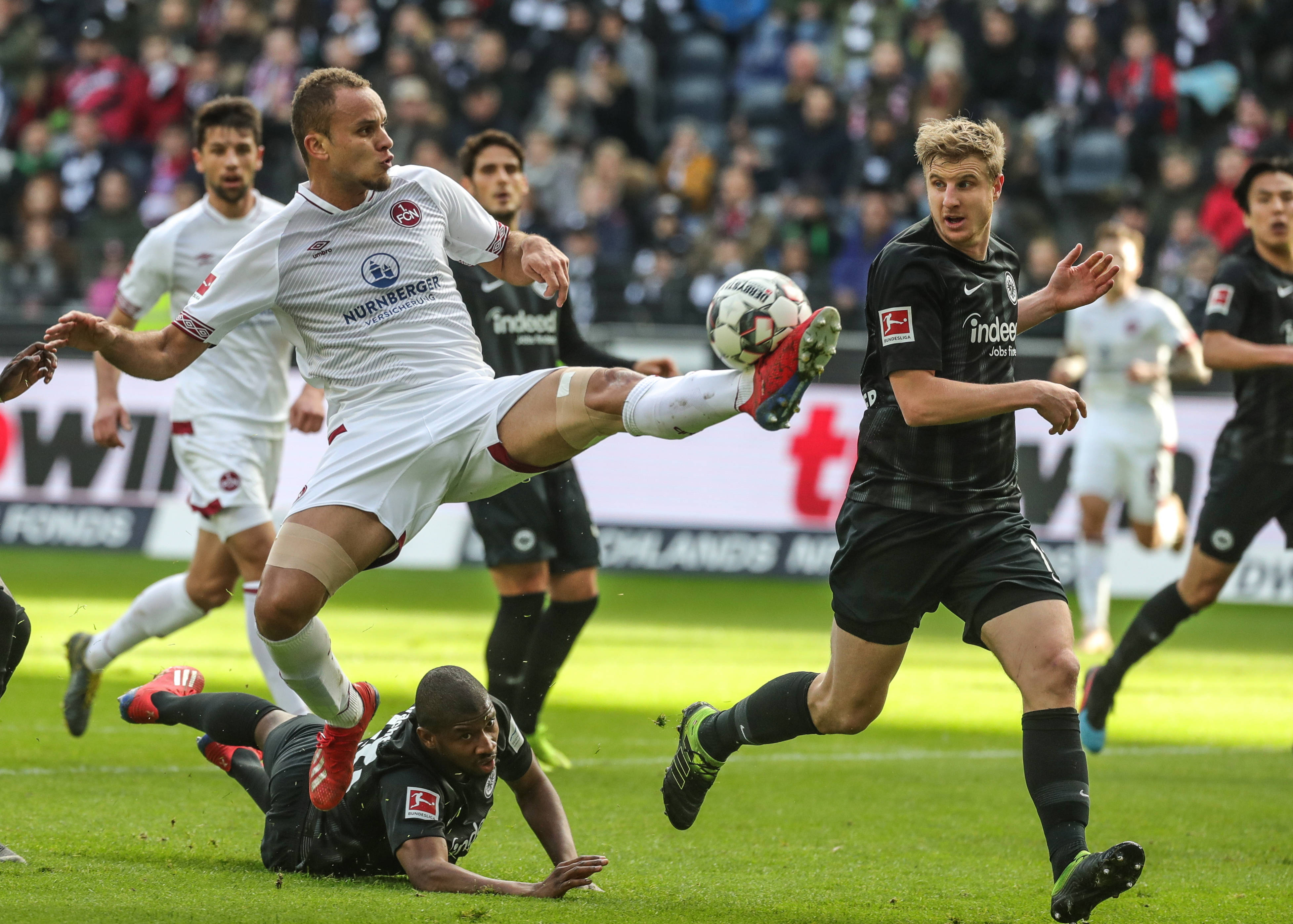 中表现出的 中表现出的