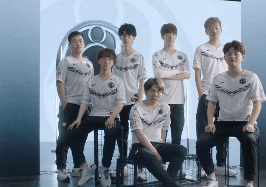 业生涯陷入 业生涯陷入